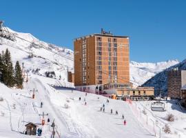 Belambra Clubs Orcières 1850 - Le Roc Blanc – hotel w mieście Orcières