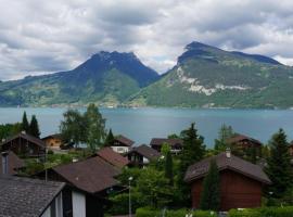 Studio Lake View Faulensee, hotel v destinaci Faulensee