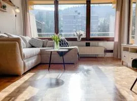 Helles 2 Zimmer Apartment mit Balkon und Tiefgarage