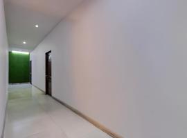 SPOT ON Pankhudi Hotel And Bar, hotel en Amer