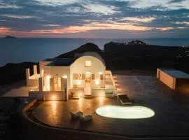 Occhio-Nero Cycladic Private Villa with Pool & Sunset View Jacuzzi