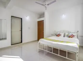 Hotel O Muktesh Chandra