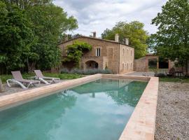 Empordà Charm with Pool and Nature, Hotel in Calabuig