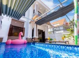 Villa 25 Lạc Long Quân