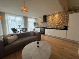 Romantic jacuzzi suite in the city center