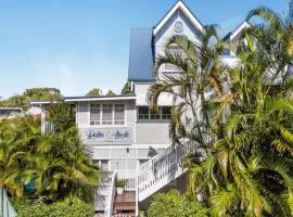 BELLA ABODE AND POOL Loft and 4 Bedroom Entertainer