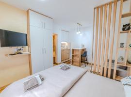 Studio H&M, hotel di Užice