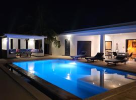 Superbe villa de luxe, hotel v destinaci Ngaring