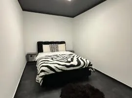 Total Black ЖК Київський