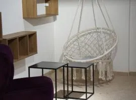 Cozy Central Apartment