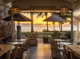 Peppers Beach Club & Spa, hotel sa Palm Cove