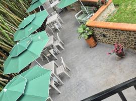 Hotel Casa Bambu，卡利馬的飯店