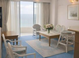 1BR Seaview Condo with Balcony at Riviera Bay Resort, Melaka, condo in Malakka