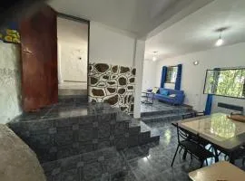 Refugio Blue Hill Room