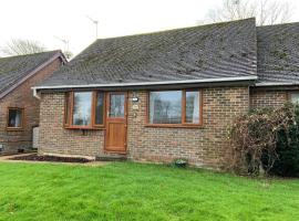 Daisy Cottage, hotel in Polegate