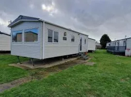 Louise, Green Lawns, Selsey