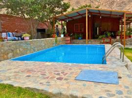 Casa de Campo La Chocita de Gladis โรงแรมในซานตาโรซาเดกีเวส