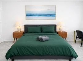 Relaxing 2BR Hoover Stay Simple Parking