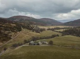 Inverenzie Cottage Rooms with a view