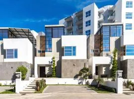 Casa con Rooftop y Alberca - Amaralta - Rosarito