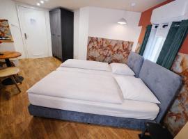 Modern Studio N9 Kitchenette Bathroom, hotel en Limassol