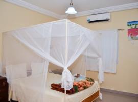 HOTEL TOOLBI LAC ROSe, hotel in Niaga