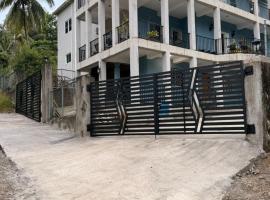 Portland Jamaica! Green and Lush! Volcano and Falls Yes!, khách sạn ở Lennox