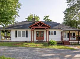 Currahee Manor, hotel din Toccoa