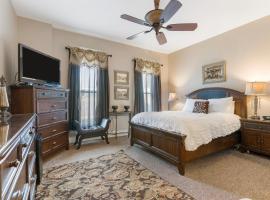Dreams2Reality | Historic Branson Hotel - Heritage Room with Queen Bed - Downtown, hotel em Branson