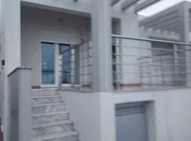 Comfortable house with sea and mountain views