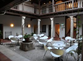 Evenia Alcalá Boutique Hotel, hotel near Madrid-Torrejón Airport - TOJ, Alcalá de Henares