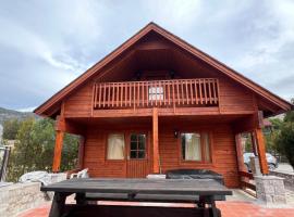 Hideaway Chalets I, villa in Arachova