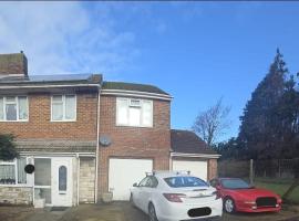 Bula Bista 3 double rooms, hotel a Southampton