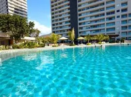 Modern Balcony Apartment with Sea View!