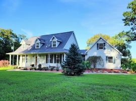 Shoal Creek Retreat - Spacious, Views, Relaxing, hotel en Exeter