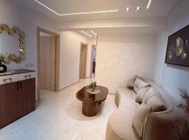 Modern apartment in Tangier, hotel a Gzennaïa