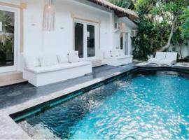 Viesnīca Steps to Canggu Beach Large Villa Denpasarā