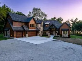 26 Acres! Lakefront Monkey Island Home with Hot Tub