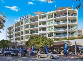 Santorini Twin Waters