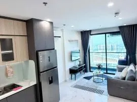 Luxury 1BR Suite with Premium Interior