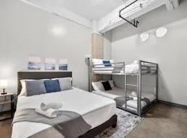 Modern Downtown Apartment | Pool, Laundry, Valet Parking