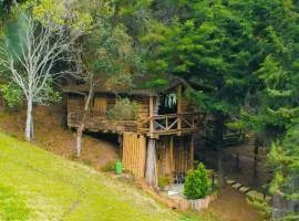 Refugio Natural - Cabañas Ecológicas con Jacuzzi, Guarne
