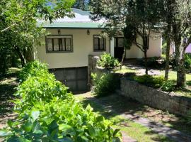 Inti Huasi Raco โรงแรมในSiambón