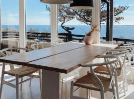 Cliff-Top Home Between Sandefjord And Larvik, hotel i Ula