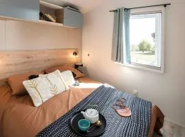 Mobil-home 2 pers. à Collias avec terrasse - API-1-52-805