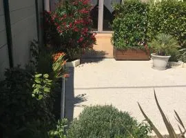 Studio avec Terrasse, Proche Plage et Parking - Batz-sur-Mer - FR-1-843-46