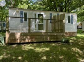 Mobil home cosy avec terrasse, 2 chambres à Lamontjoie - API-1-52-1007, hotel i Lamontjoie