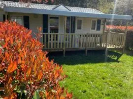 Mobil-home 32m² avec Terrasse, 3 Chambres pour 6 personnes - API-1-52-1245