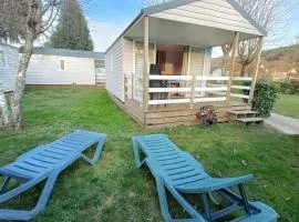 Mobil-home 4 pers avec terrasse à Saint-Geniez-d'Olt - API-1-52-1301