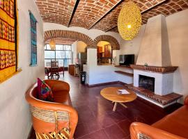 Ajijic Center, Walkable, & New – hotel w mieście Ajijic